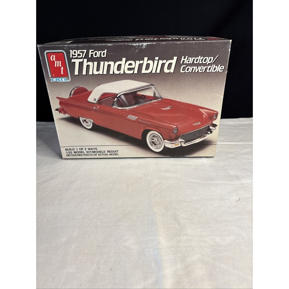 AMT Ertl 1957 Ford Thunderbird 1/25 Model Kit Hardtop Convertible 6516